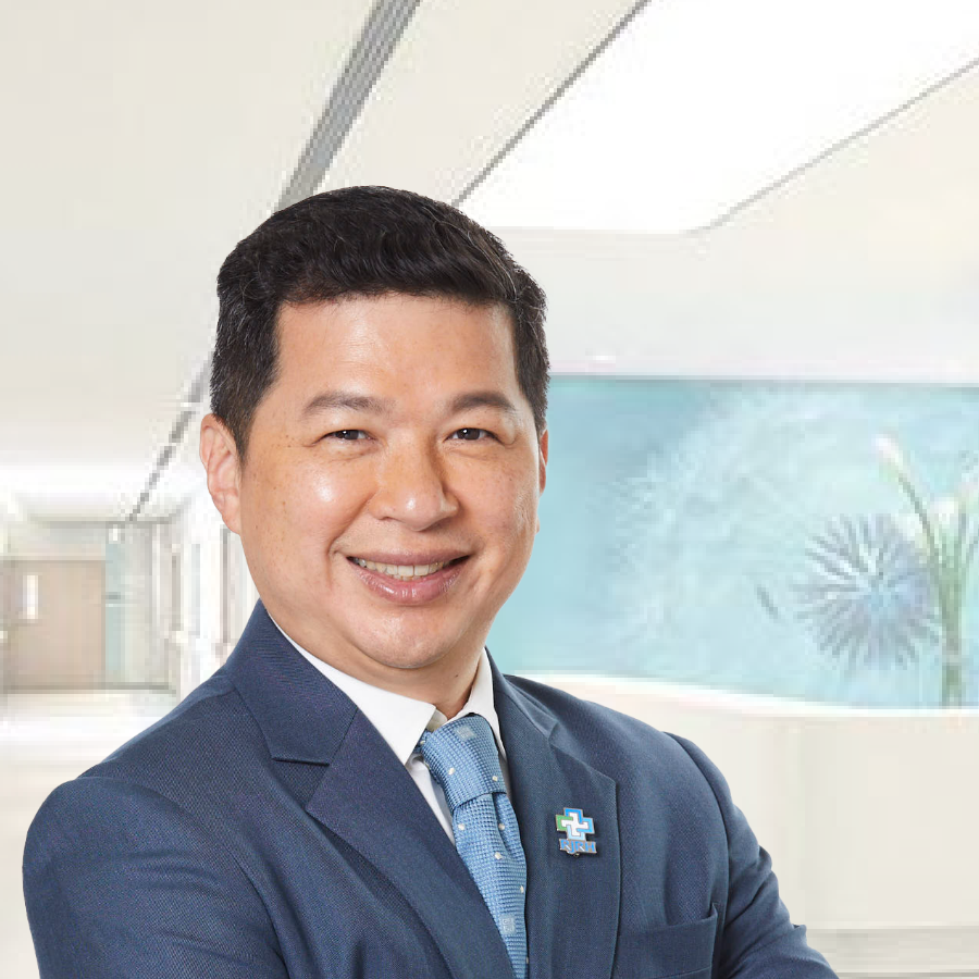 คุณ อภิรักษ์  อภิสารธนรักษ์ 